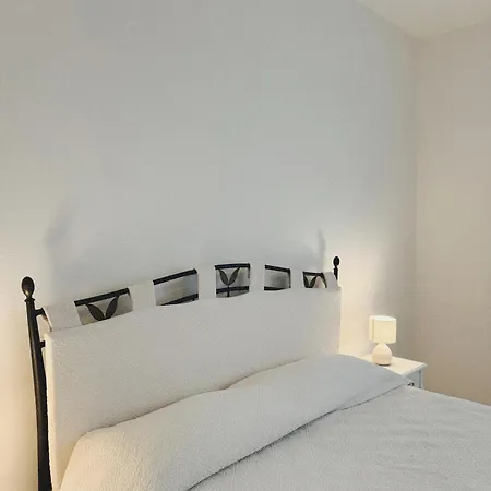 Apartman A - *